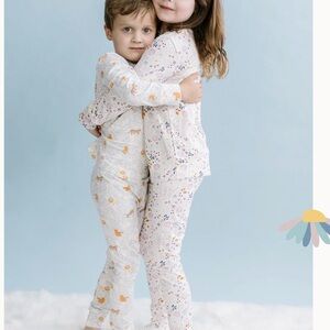 Bird & Bean Size 7/8 Pajama Long Sleeve Set Pink Floral Daisy Modal Blend